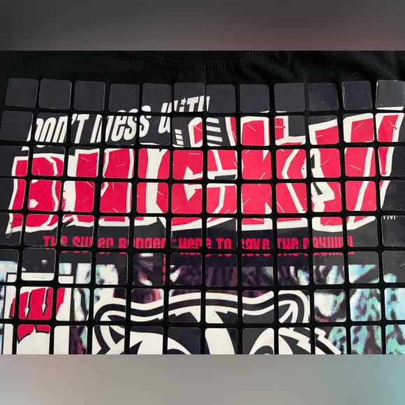 🦡🌹NEW Mosaic Tile Wisconsin Badgers Cuffed Sleeve T-Shirt | S/M Fitted | Rare - Picture 10 of 17